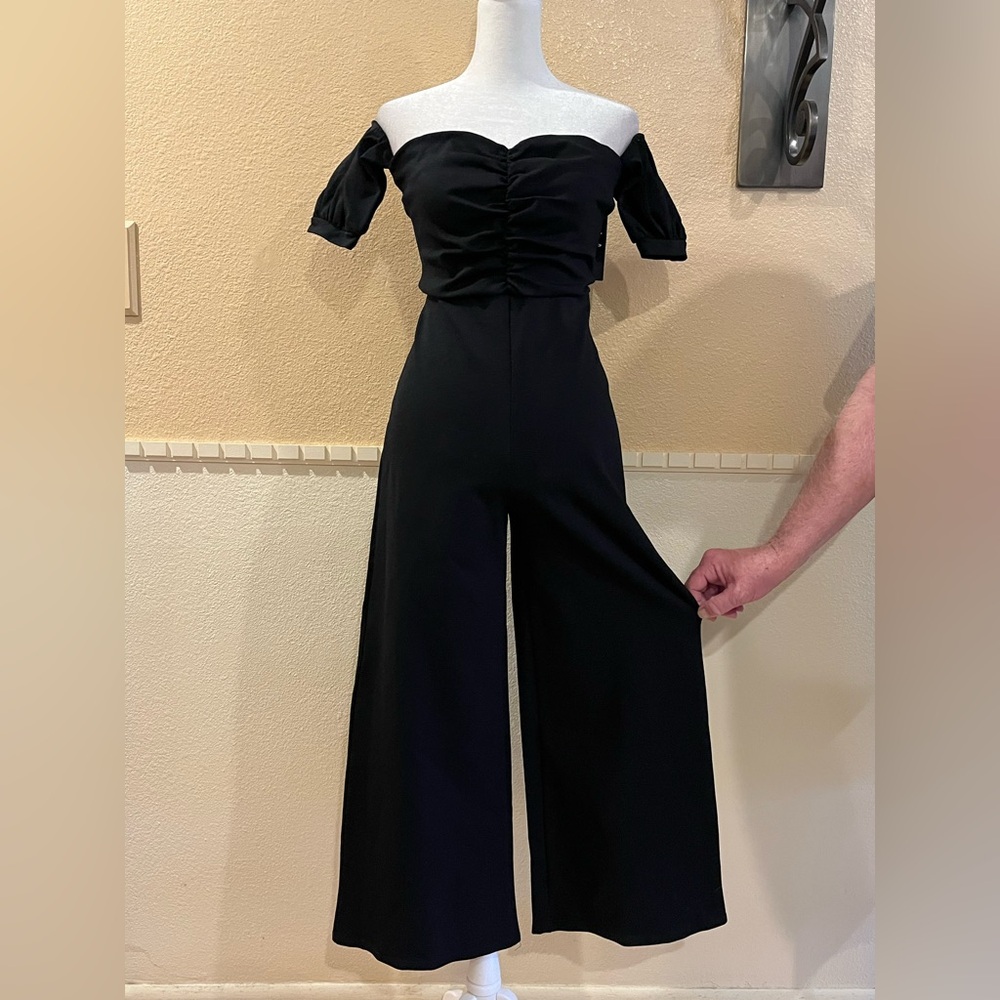 Lulus Off-the-Shoulder Puff Sleeve Jumpsuit. Ruched bodice wide leg. Black S NWT - Picture 5 of 14
